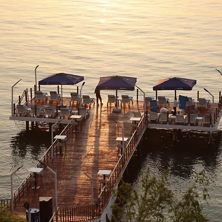 Hotel Grand Koru 3*